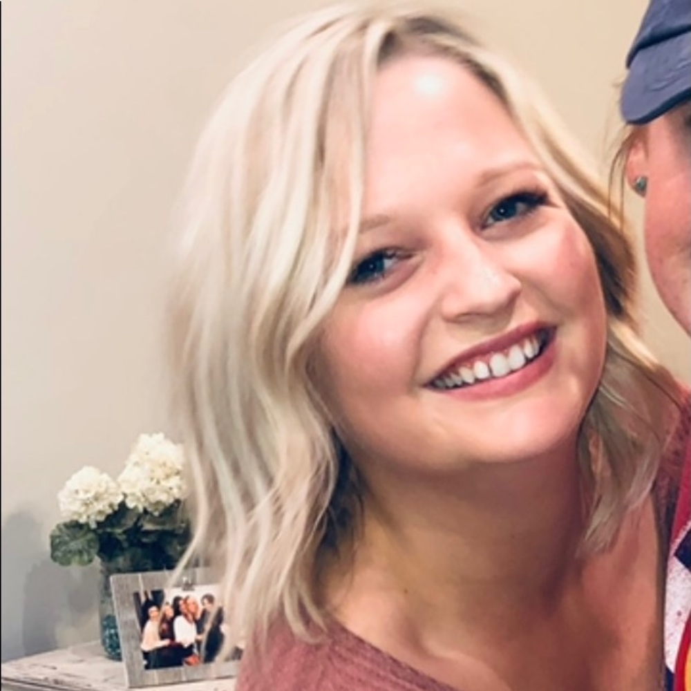 Meet your Posher, Logan